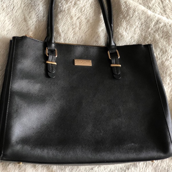 BCBG Handbags - Ladies BCBG handbag